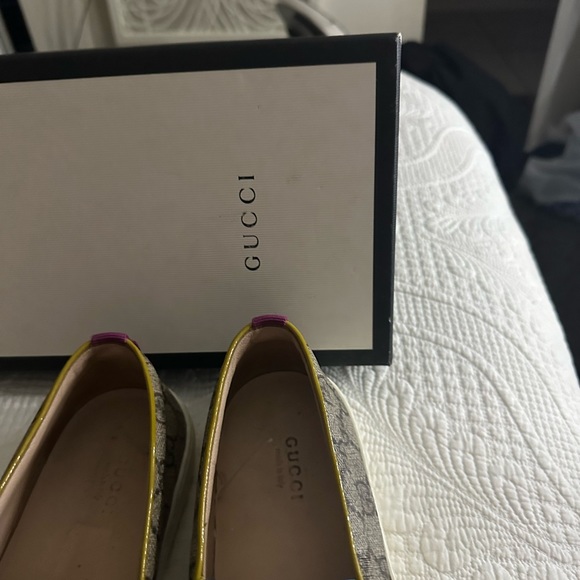 Authentic Gucci loafer size G40 - Picture 3 of 11